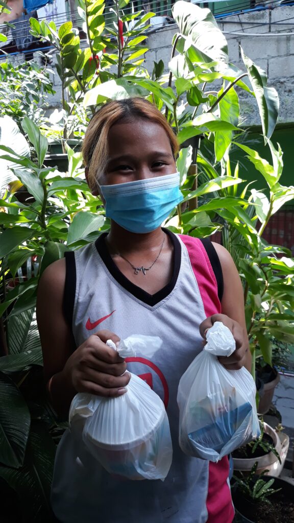 Weekly feeding for children in ULHOA Phase 1 and Phase 2 in partnership with Lion's Club Valenzuela