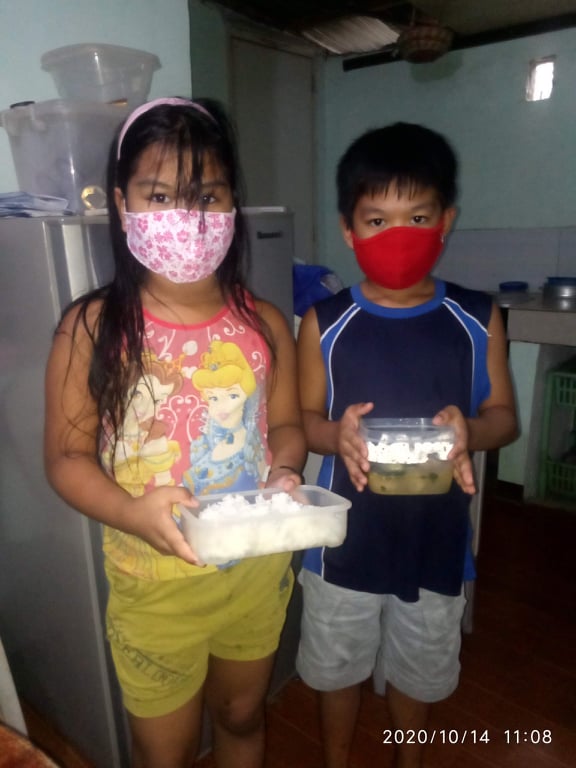 Community Kitchen in Payatas, Quezon City by NMB3P3