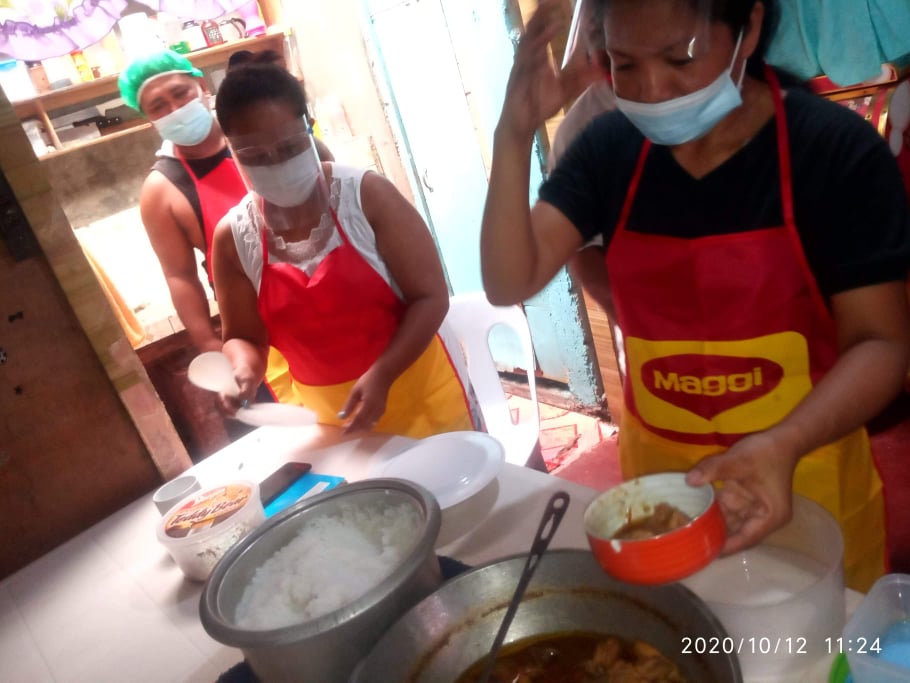 Community Kitchen in Payatas, Quezon City by NMB3P3
